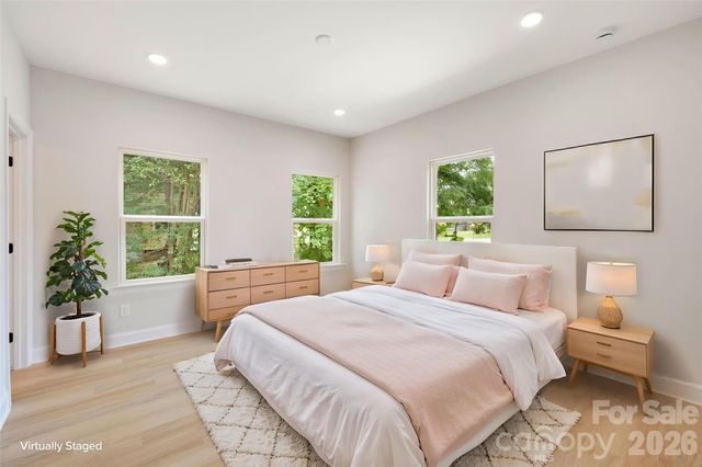 315 W Chestnut Street, Stanley, NC 28164
