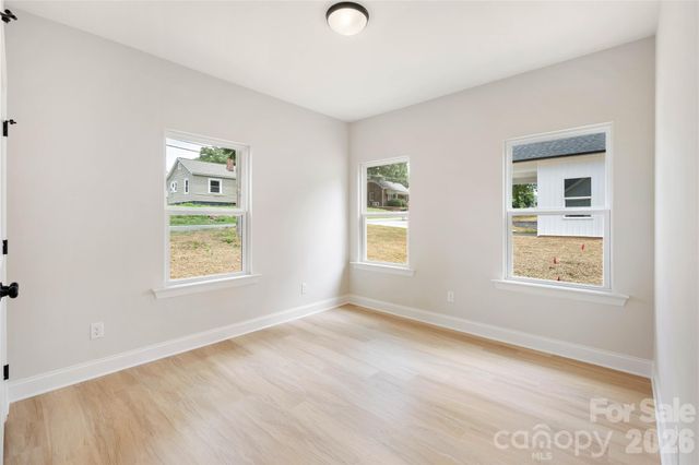 315 W Chestnut Street, Stanley, NC 28164