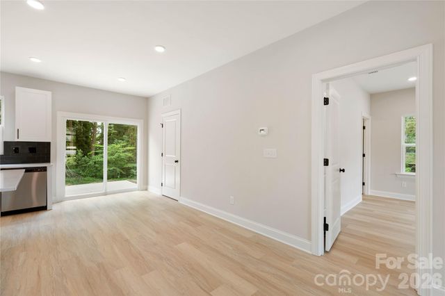 315 W Chestnut Street, Stanley, NC 28164