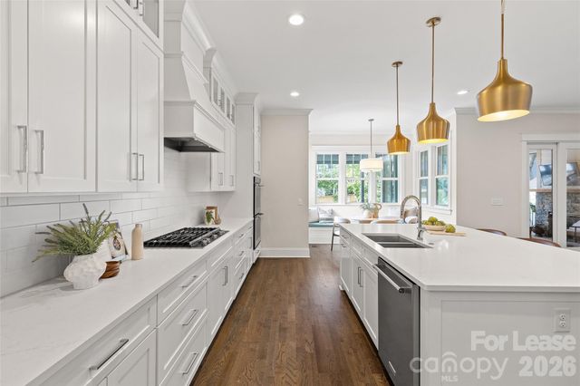 2520 Laburnum Avenue, Charlotte, NC 28205