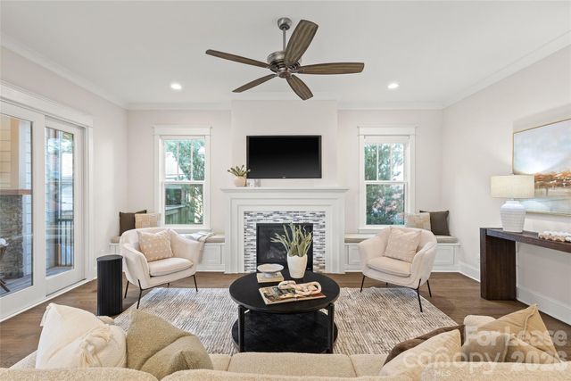 2520 Laburnum Avenue, Charlotte, NC 28205
