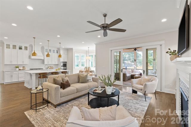 2520 Laburnum Avenue, Charlotte, NC 28205