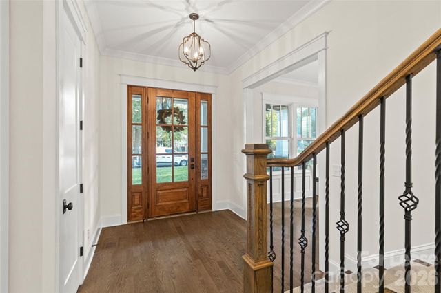 2520 Laburnum Avenue, Charlotte, NC 28205