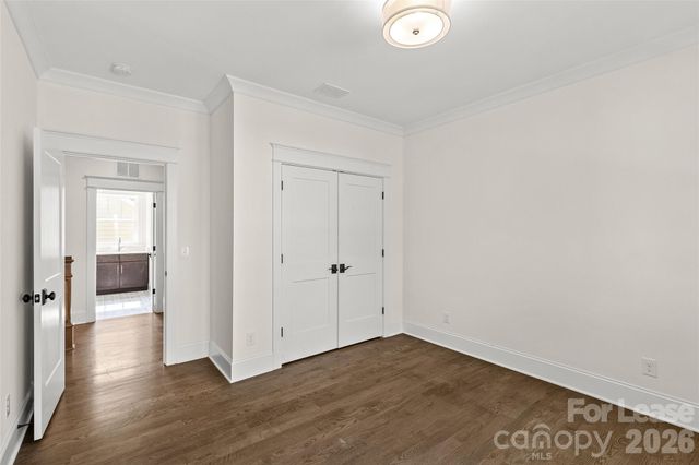 2520 Laburnum Avenue, Charlotte, NC 28205