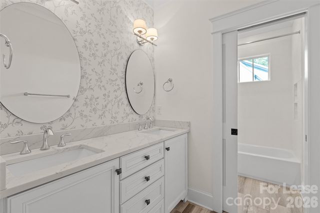 2520 Laburnum Avenue, Charlotte, NC 28205