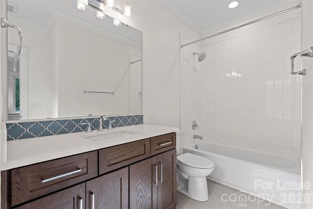 2520 Laburnum Avenue, Charlotte, NC 28205