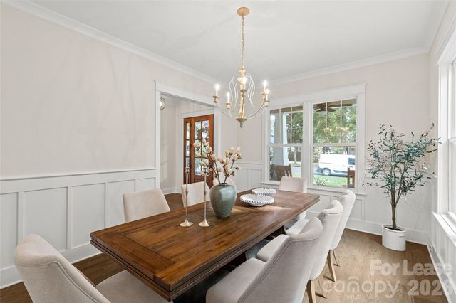2520 Laburnum Avenue, Charlotte, NC 28205
