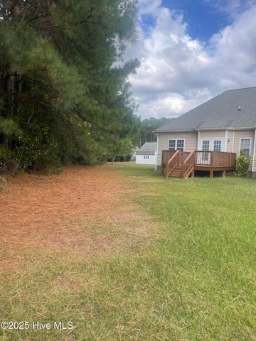 2704 Millhaven Court W, Wilson, NC 27893