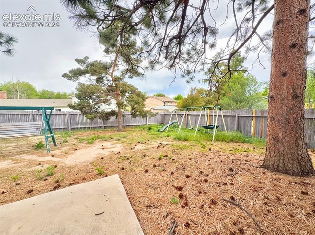 6530 Brook Park Drive, Colorado Springs, CO 80918