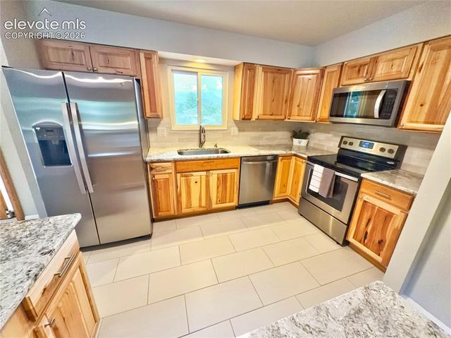 6530 Brook Park Drive, Colorado Springs, CO 80918