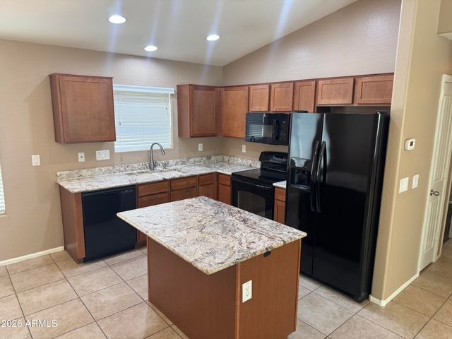 28866 N Coal Avenue, San Tan Valley, AZ 85143
