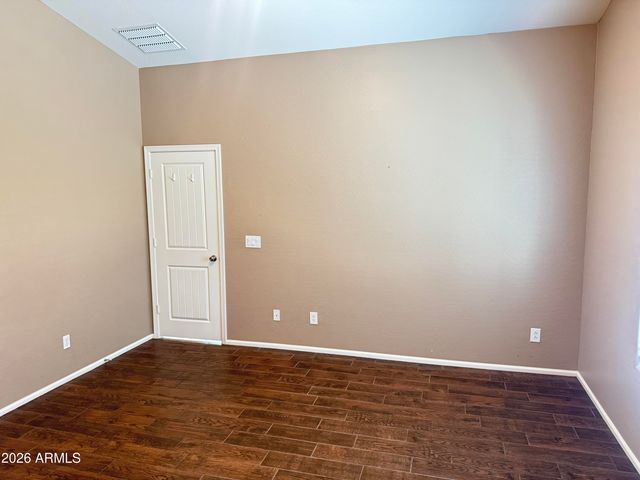 28866 N Coal Avenue, San Tan Valley, AZ 85143