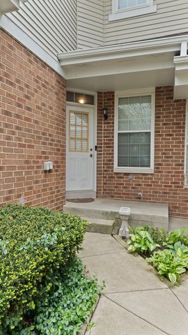 2060 Crossing Court, Lombard, IL 60148