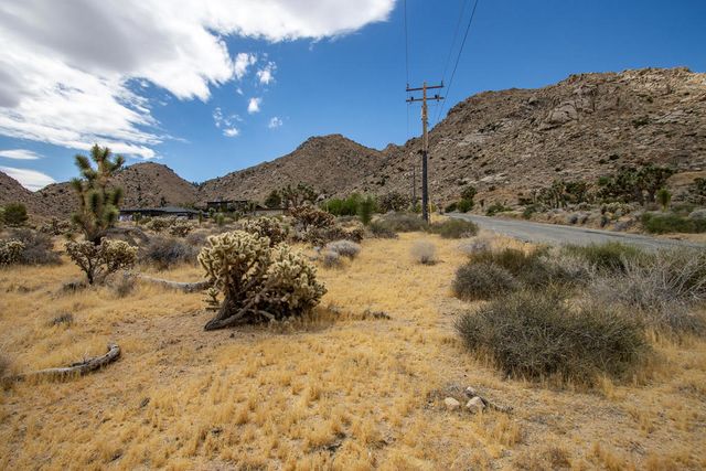 8021 Wesley Road, Joshua Tree, CA 92252
