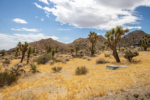8021 Wesley Road, Joshua Tree, CA 92252