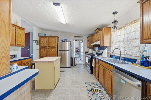1361 S 281st East Avenue, Catoosa, OK 74015