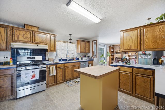 1361 S 281st East Avenue, Catoosa, OK 74015