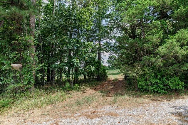 6070 Old Jefferson Road, Athens, GA 30607