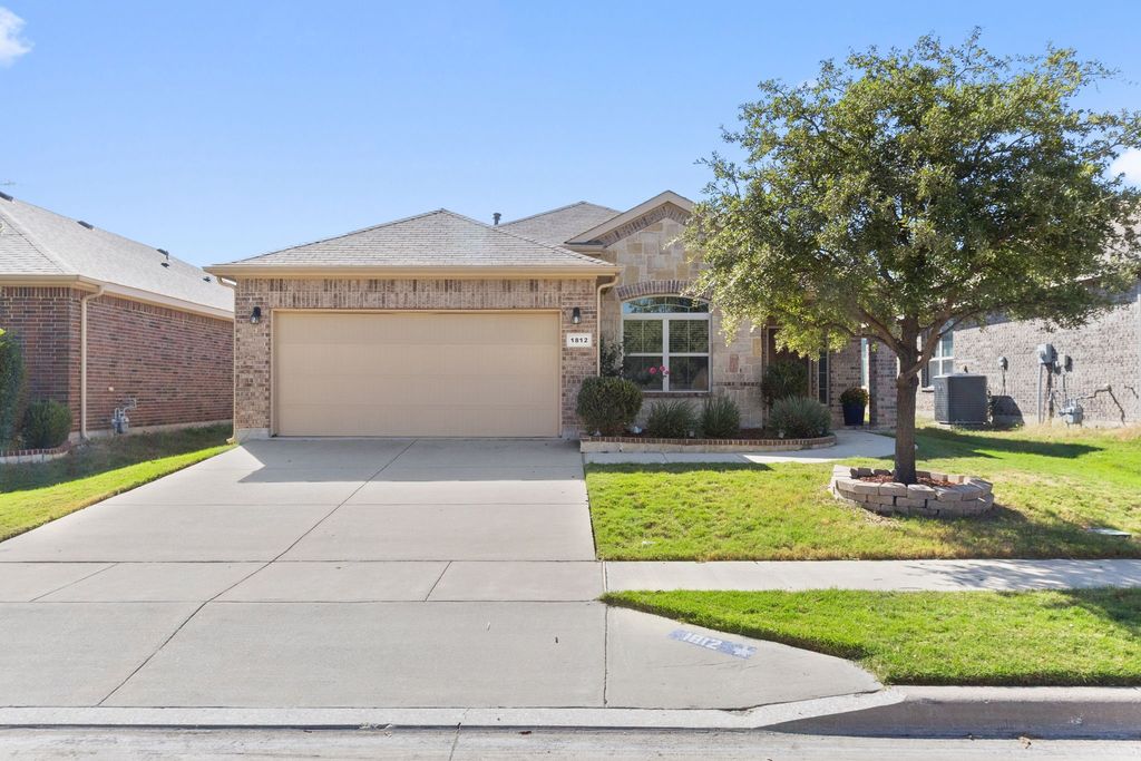 1812 Placitas Trail, Fort Worth, TX 76131