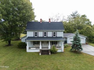 380 Oak Grove Road, Johnson City, TN 37615