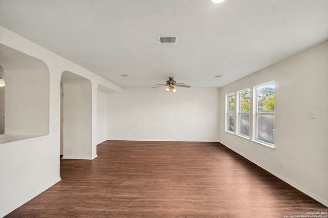 14707 Boltmore, San Antonio, TX 78247