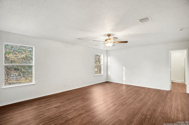 14707 Boltmore, San Antonio, TX 78247