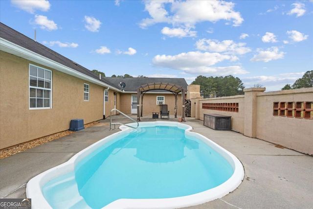 40 L Z Jackson Road, Bowdon, GA 30108