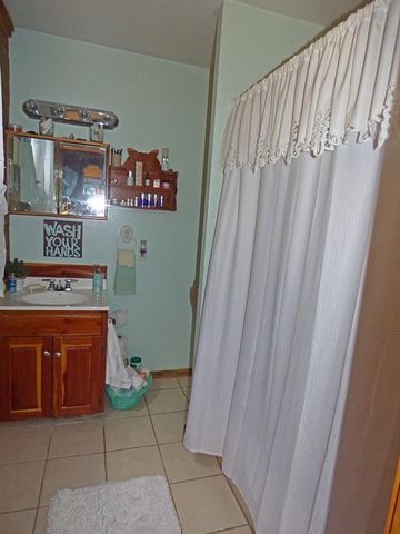 246 E Lakeshore Drive, Cherokee Village, AR 72529