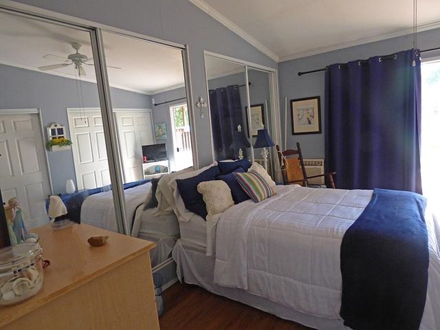 246 E Lakeshore Drive, Cherokee Village, AR 72529