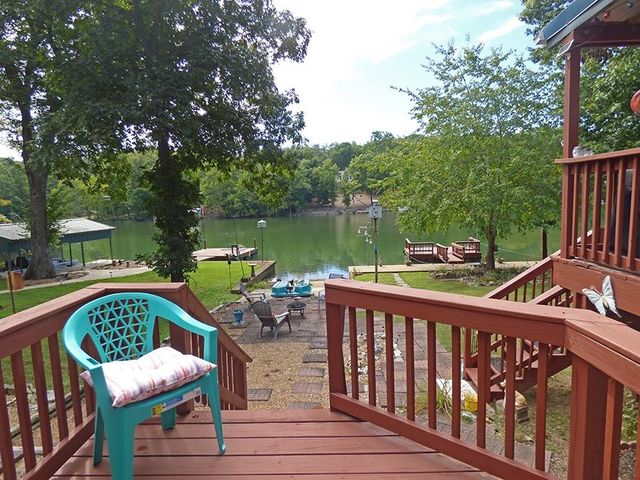 246 E Lakeshore Drive, Cherokee Village, AR 72529