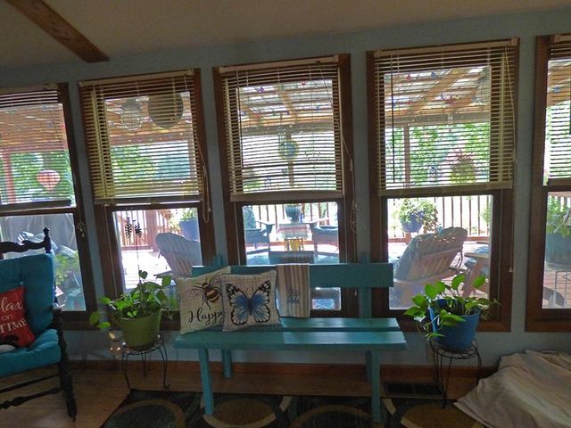 246 E Lakeshore Drive, Cherokee Village, AR 72529