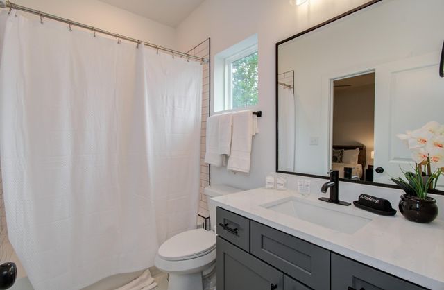 1616 Benson Street, Houston, TX 77020