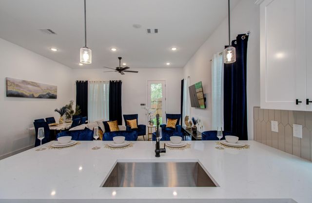 1616 Benson Street, Houston, TX 77020