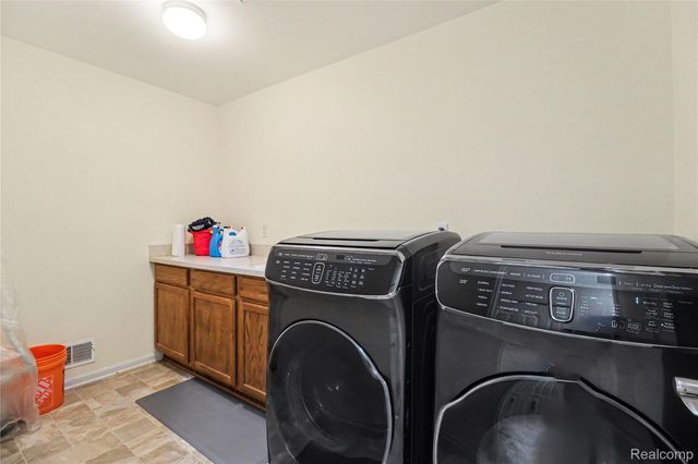 49847 Parkside Drive, Northville Township, MI 48168