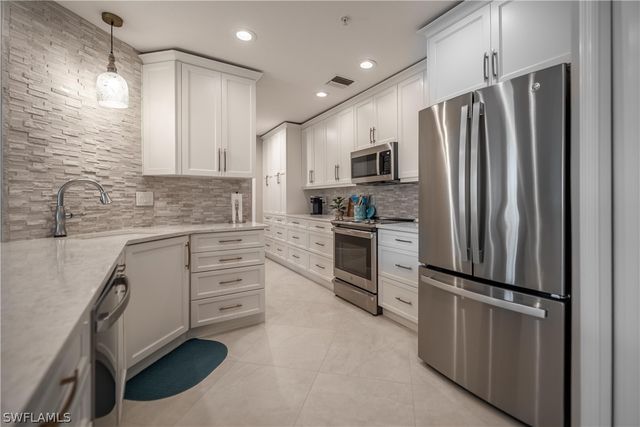 9160 Southmont CV 110, Fort Myers, FL 33908