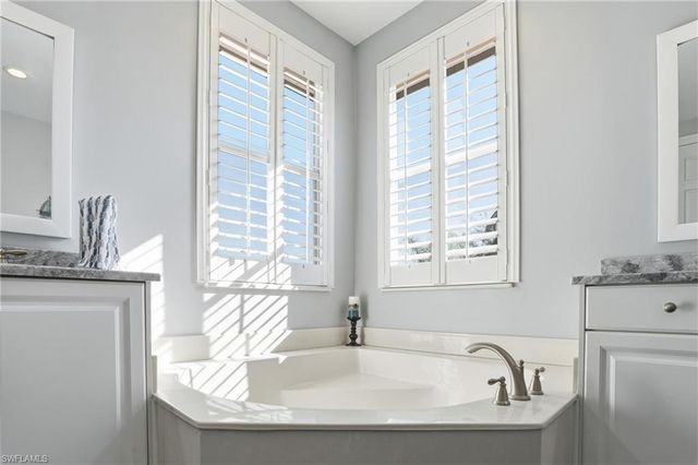 1870 Ivory Cane PT, Naples, FL 34119