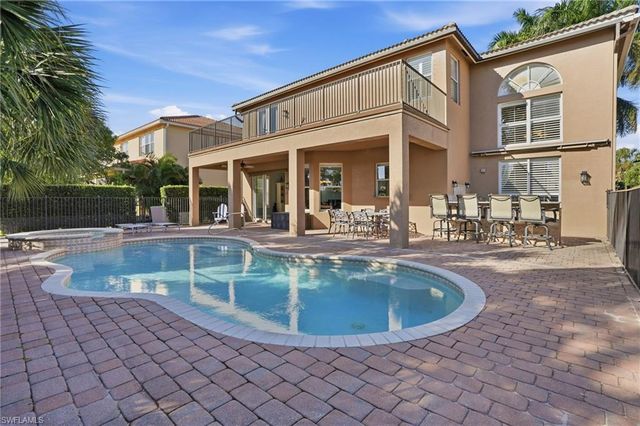 1870 Ivory Cane PT, Naples, FL 34119