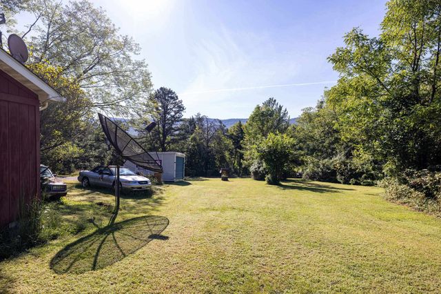 126 KINGS ACRE LN, Fort Valley, VA 22652