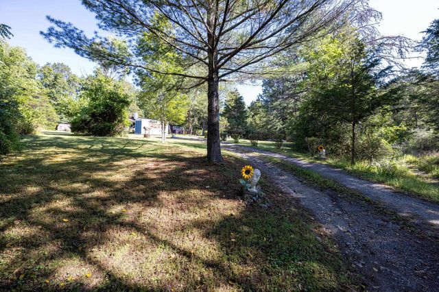 126 KINGS ACRE LN, Fort Valley, VA 22652