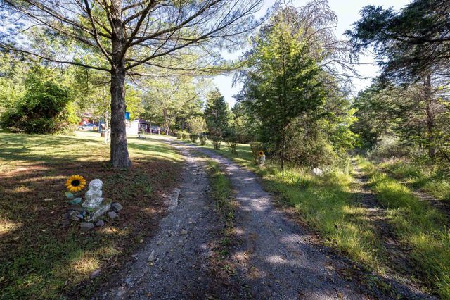 126 KINGS ACRE LN, Fort Valley, VA 22652