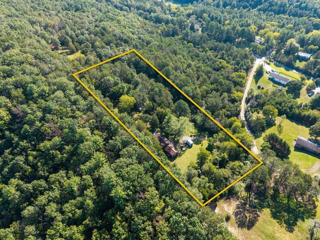 126 KINGS ACRE LN, Fort Valley, VA 22652