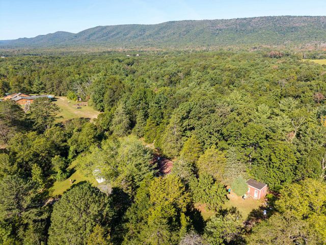 126 KINGS ACRE LN, Fort Valley, VA 22652