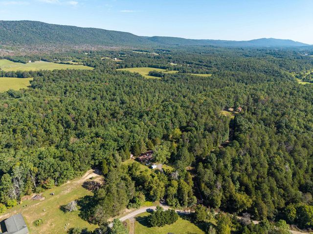 126 KINGS ACRE LN, Fort Valley, VA 22652
