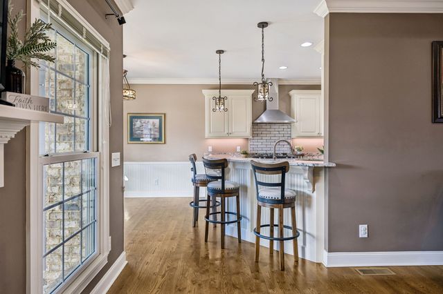 1602 Gordon Ln, Lawrenceburg, TN 38464