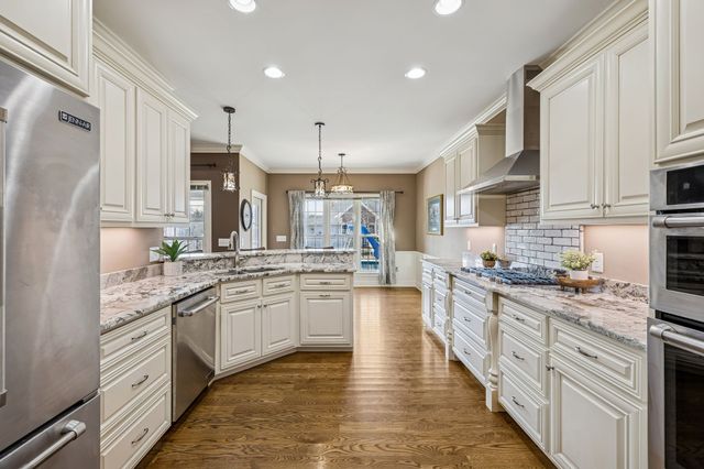 1602 Gordon Ln, Lawrenceburg, TN 38464