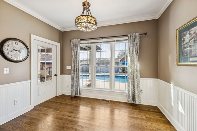 1602 Gordon Ln, Lawrenceburg, TN 38464