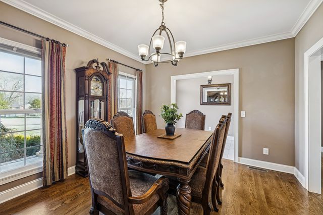 1602 Gordon Ln, Lawrenceburg, TN 38464