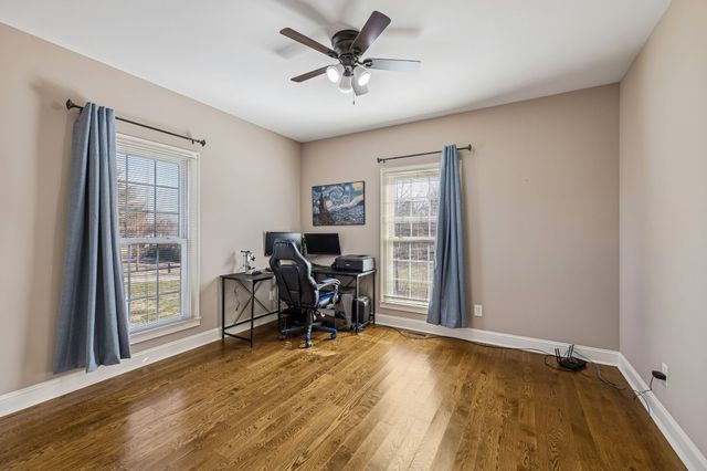 1602 Gordon Ln, Lawrenceburg, TN 38464