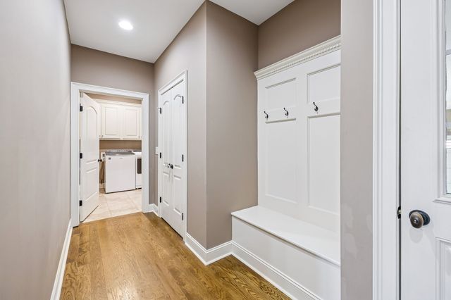 1602 Gordon Ln, Lawrenceburg, TN 38464