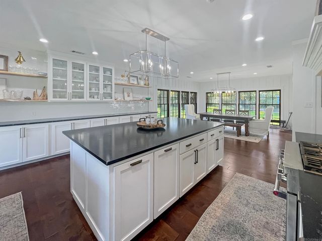 6717 Oak Cluster Dr, Greenwell Springs, LA 70739